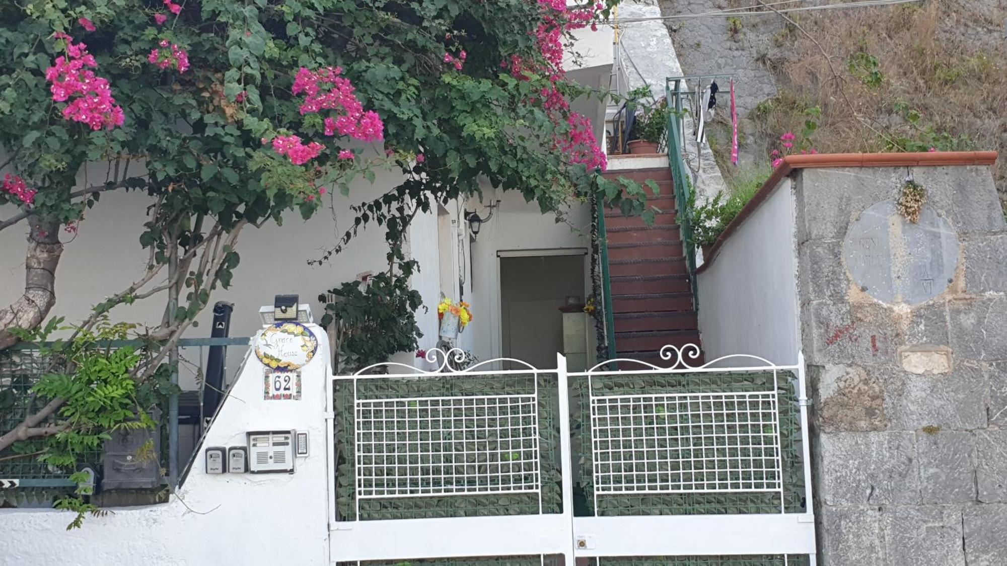 Вилла Casa Grazia Амальфи Экстерьер фото